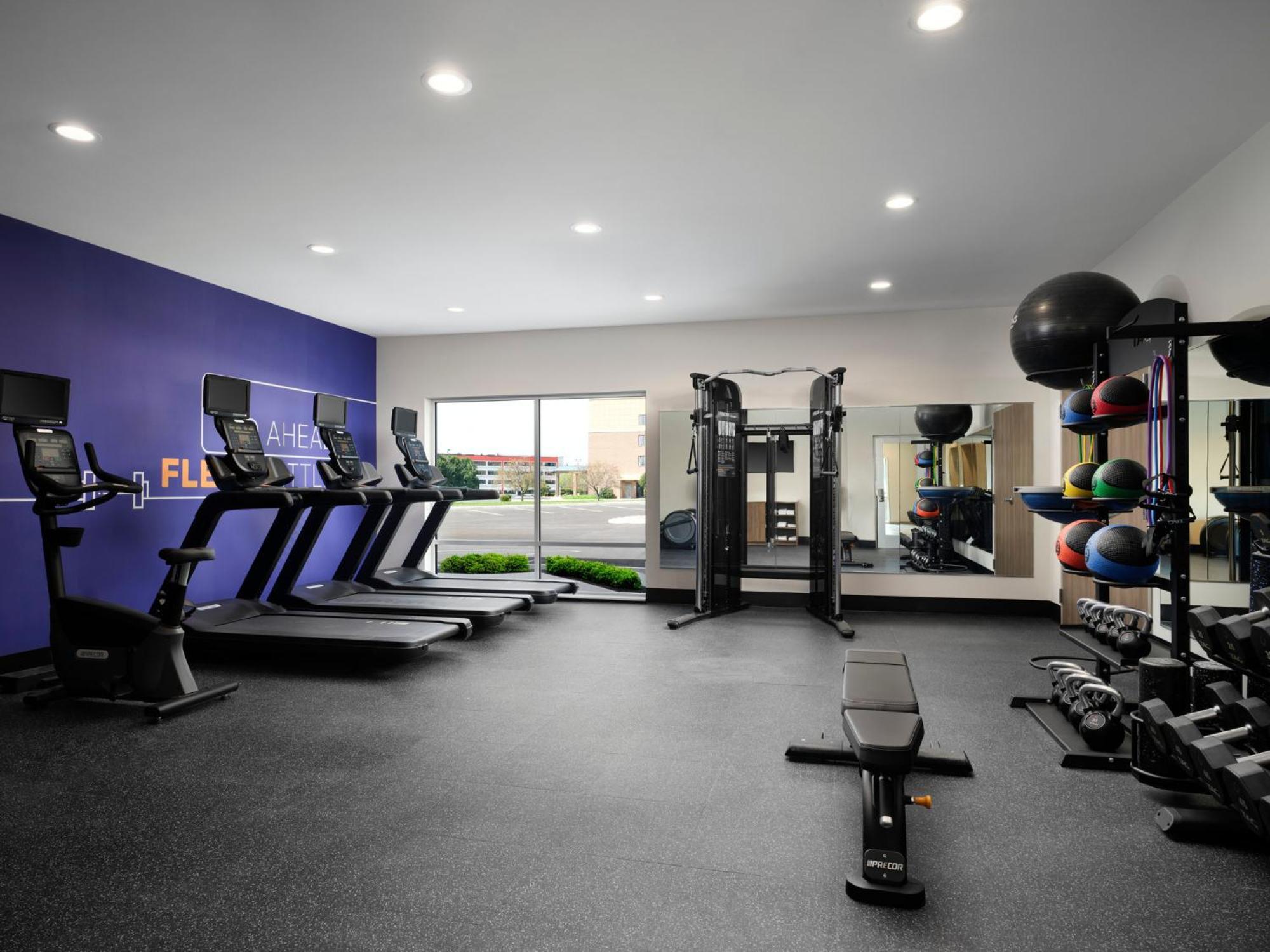 Holiday Inn Express & Suites Lima By Ihg Esterno foto