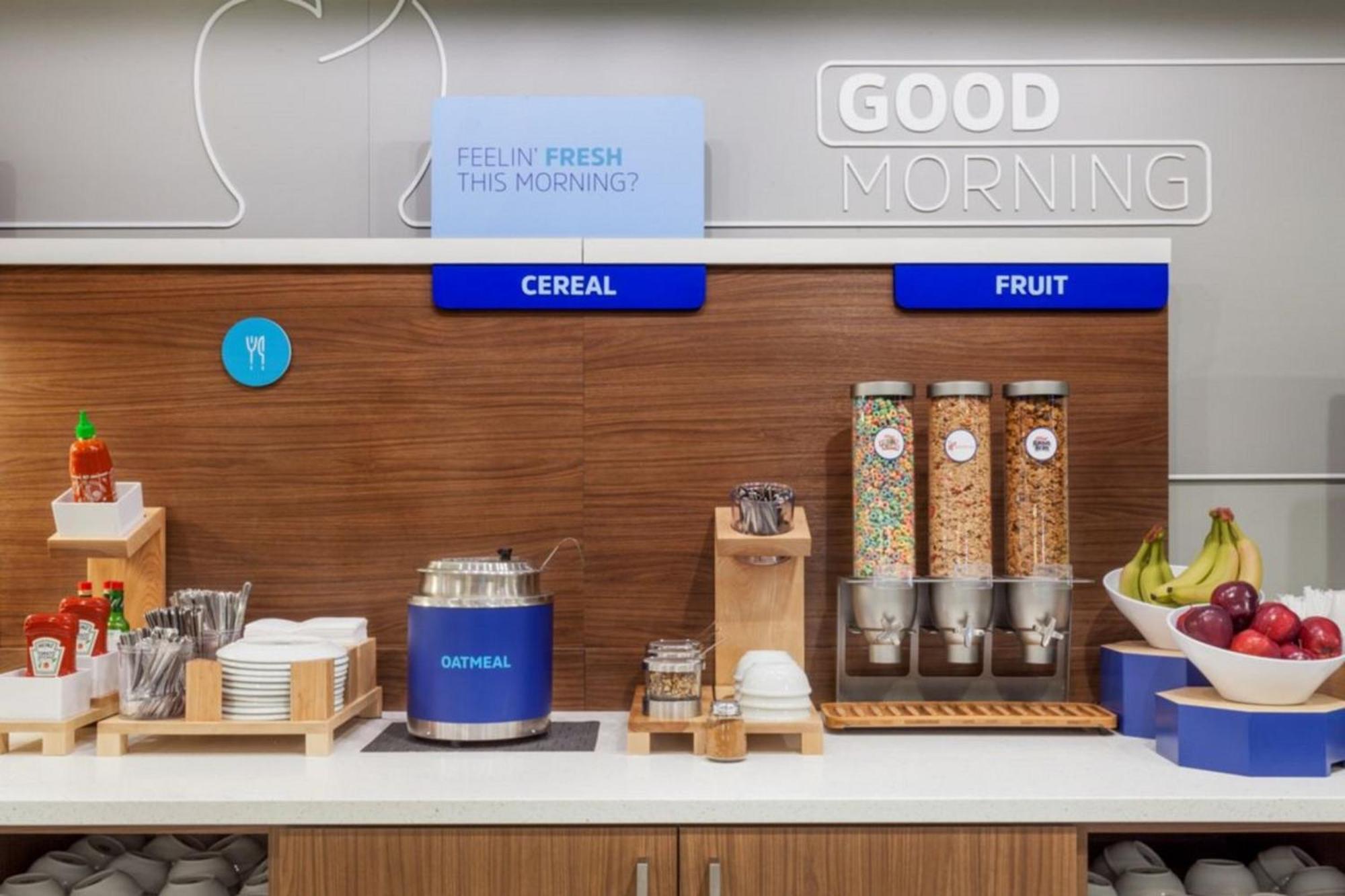 Holiday Inn Express & Suites Lima By Ihg Esterno foto